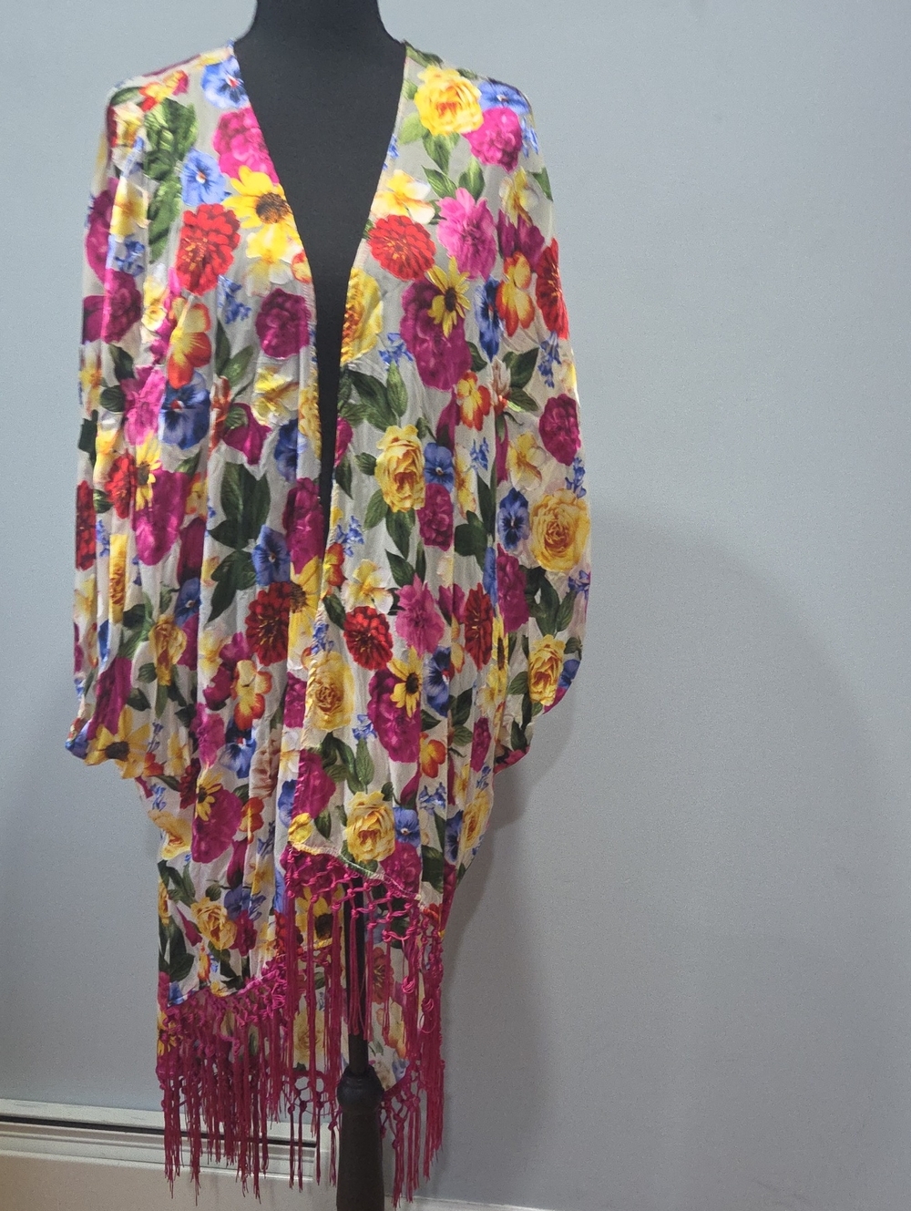 Boston Proper Floral Multi-Color Kimono with Pink Fringe
